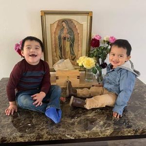 Meet your Posher, Angelitho